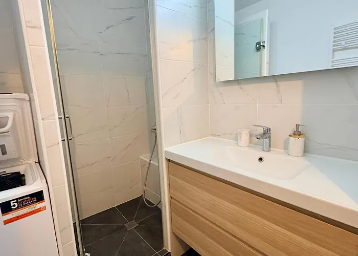 à 100m Magnifique T2 Avec Jardin Privé